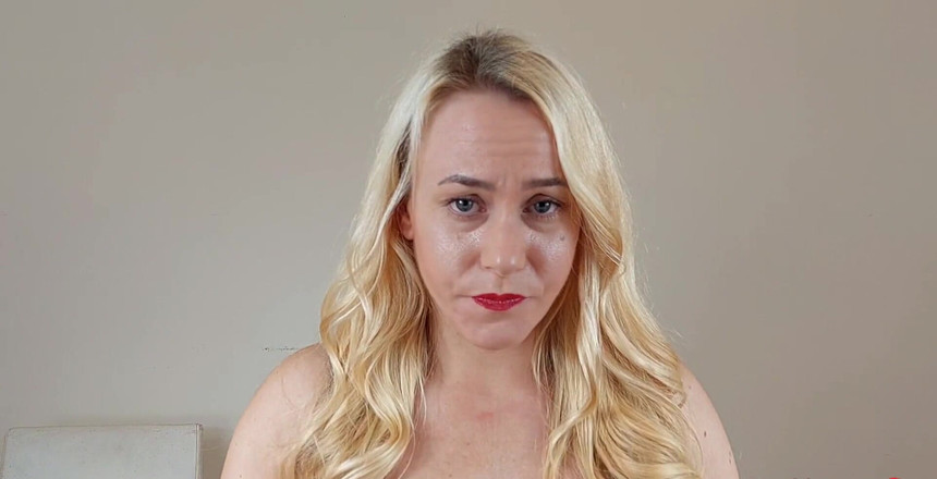 Michellexm: 나는 모욕과 웃음으로 당신의 작은 페니스 굴욕, 당신은 예배와 내 발에 키스 무릎을 꿇고 만들기.