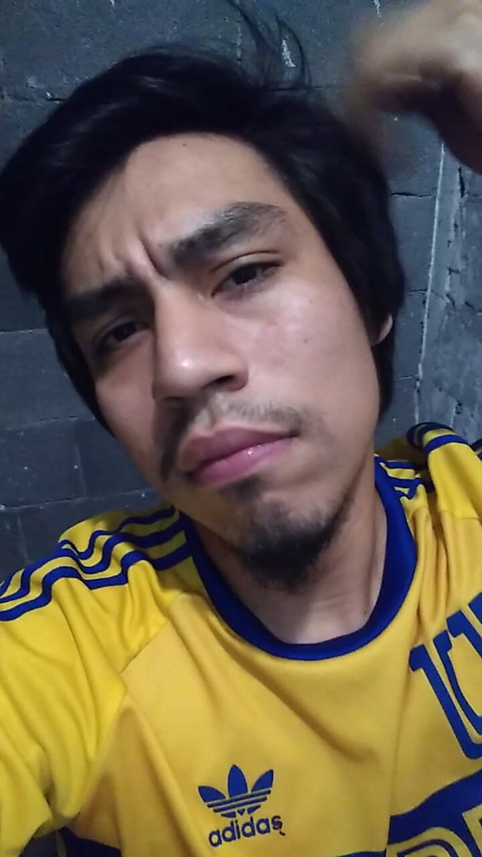 AlexAlejandro13: Tiêu đề cho video hứng tình