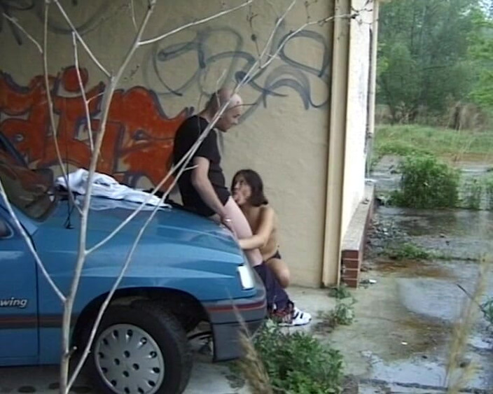 BB Video - Vintage Story: German Amateur Teen Outdoor Babe Brunette