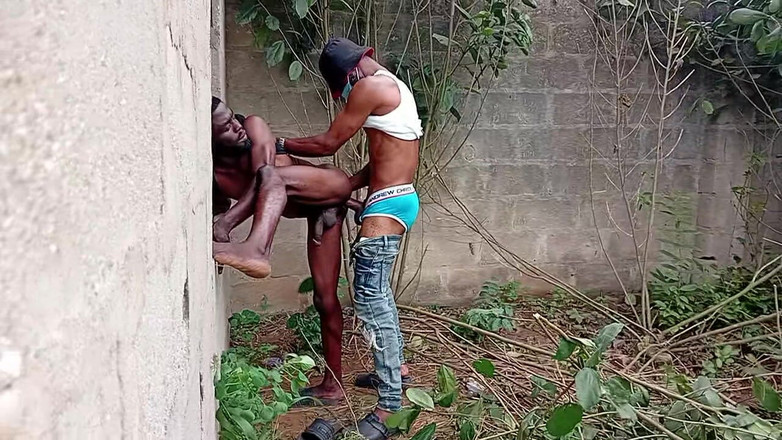 Sexylary: Blowjob with My Kenya Friend in the Bush