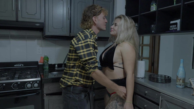 KerentSleen: Người bán rễ viennes ternina đụ tôi và ăn âm hộ của tôi