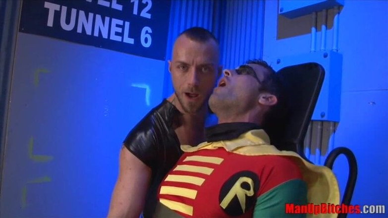 ManUpFilms: Pericol de băiat minune