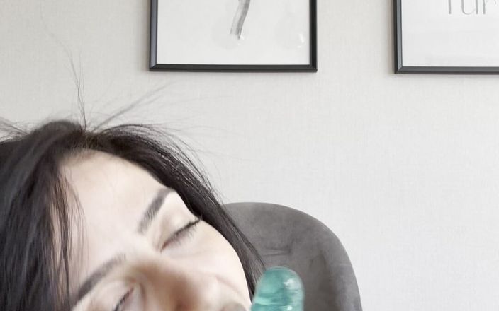 silicone_brunette: Ngentot gaya doggy