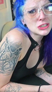 Yandere E-girl pegou você traindo