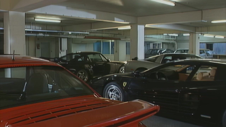 MMV Films: Baise sur un parking avec des blondes sexy et des...
