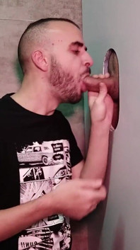 Îmi dai sperma ta, îți dau sperma mea!! Gaura din zid - gloryhole de Leo Bulgari și Xisco