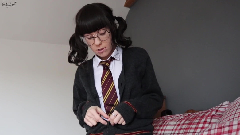 Fetpup: Knullar en gryffindorflicka utan kondom