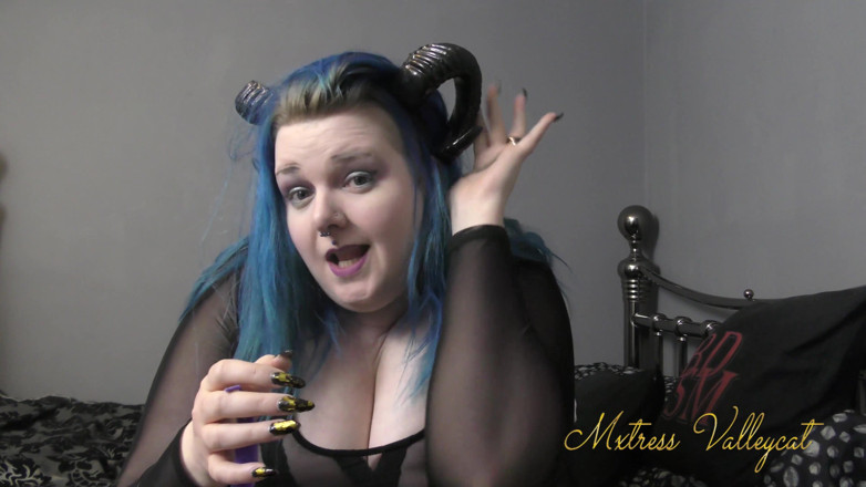 Mxtress Valleycat: Hot demonatrix transfers your soul into a worm