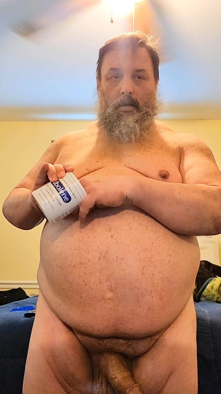 GeneWadexxx: Big Guy Bates și ejaculează