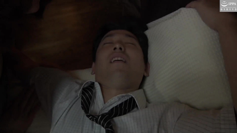 Raptor Inc: Büyük götlü olgun kadınlarla anal seks