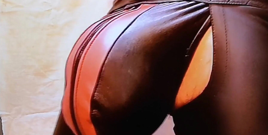 Monster_Meat_: Bulto de cuero de polla