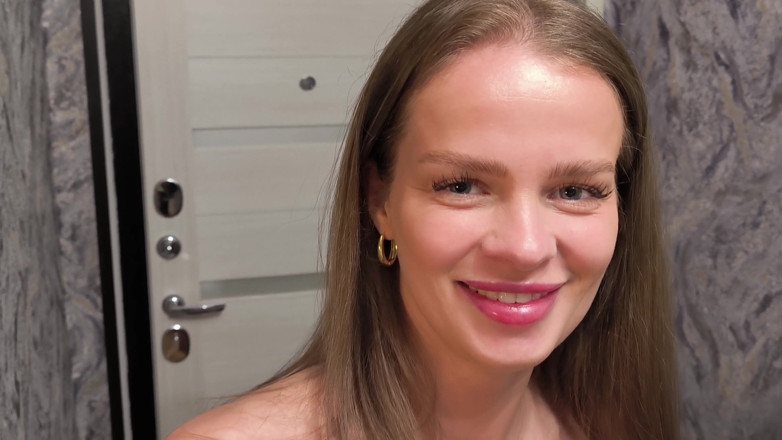 S-Wife Katy: The Social Worker Came Back to Me for a Blowjob (episode 2)