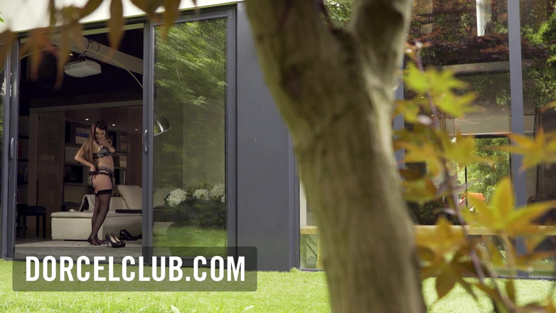 Dorcel Club: Cara, luxury home girl