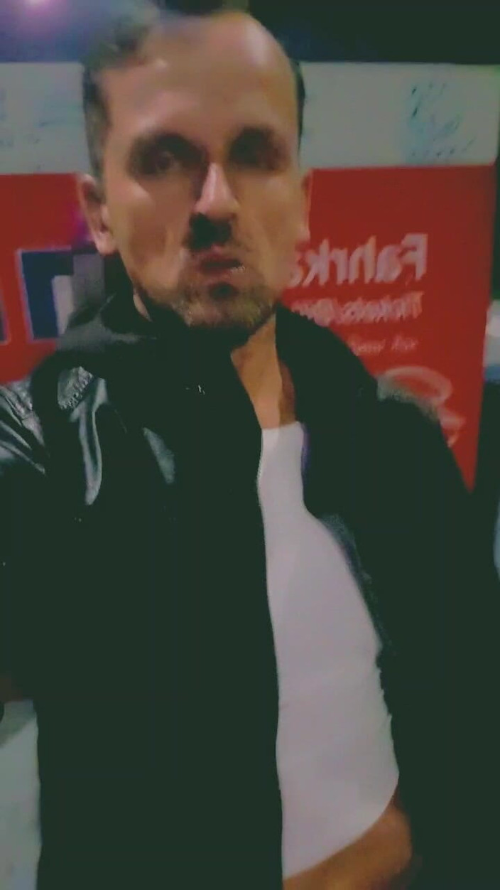 Slutboyben: Slutboyben Cam4 Pelayaran Eksibisionis Nympho di Stasiun Kereta I