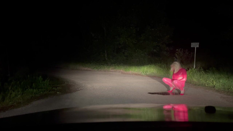 PervyLara: Outdoor Pissing in a Pink Full Rubber Suit