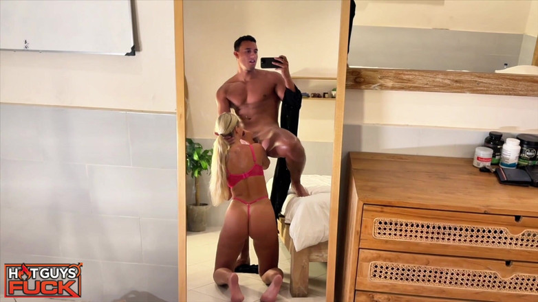 Hot Guys Fuck: 브루! 실제 남친과 섹스하는 가장 핫한 금발