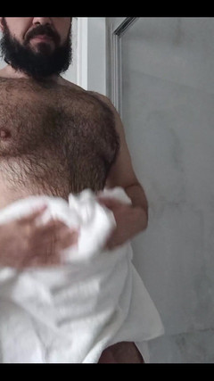 Ulysses the bear: Drying off