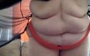 Real HomeMade BBW BBC Porn: विशालकाय सुन्दर औरत मेरे बड़े स्तनों को हिला रही है और विशाल गांड स्ट्रिपटीज़