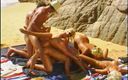 Vintage Usa: Büyük memeli sarışın amcık plajda sikişiyor