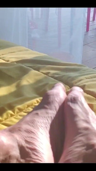 Băiatul se masturbează 