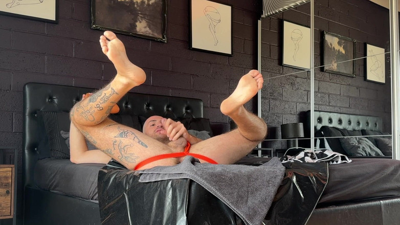 davidedpxxx: Filthy solo-session: intensives Selbstfisting und xxl plug-play