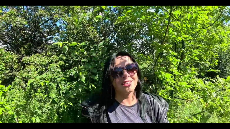MilfyCalla: ホット屋外フェラチオ