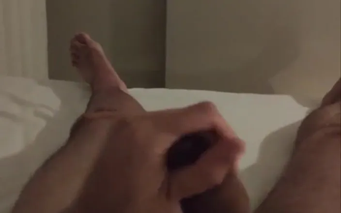 Lkdick8: Having Fun Alone in the Hotel Room