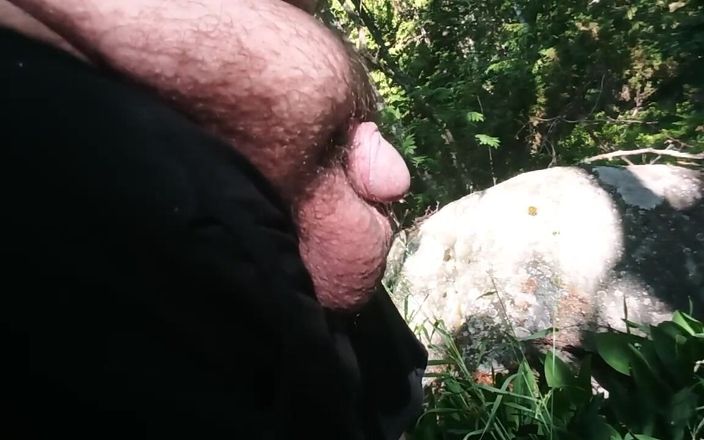 Big Pisser: Superchub sigma писяє з немитим членом Smegma в Sunshine
