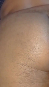 Moglie infedele scopata e ottiene creampie dal suo amante