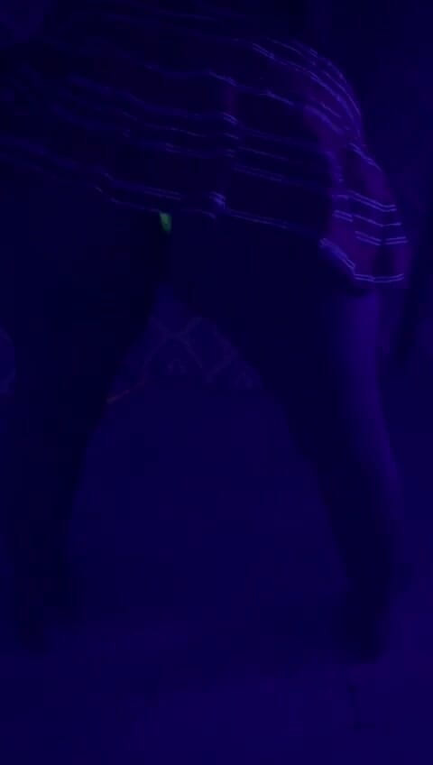 Caramela Sluty Wife: Twerking Perfect Body Short Skirt Neon Lingerie Close up MILF...