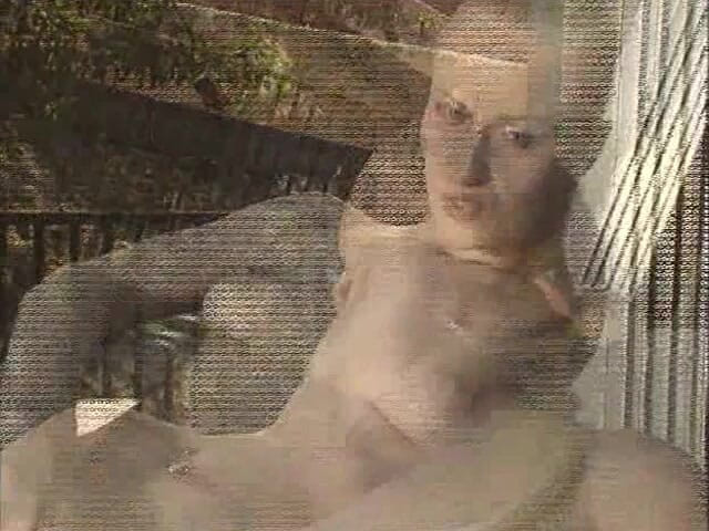 Eleganxia: Manželky jsou doma samy