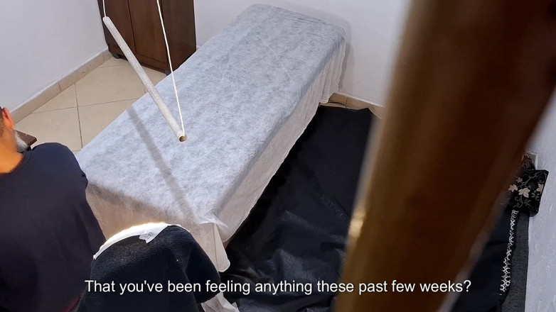 Gabi SweetCouplesStories: Šel za doktorem, aby mu vyšetřila prostatu, ale doktor mu...