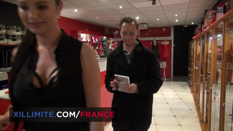 Made In France: Glory Holes e histórias de cabines privadas