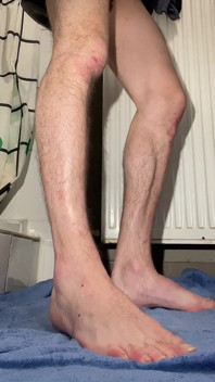 Užívám si jeden z mých oblíbených kolíků, protahuje moji kundu tak dobře, chce to udržet v celý den každý den. Sdo, to je to, co jsem udělal