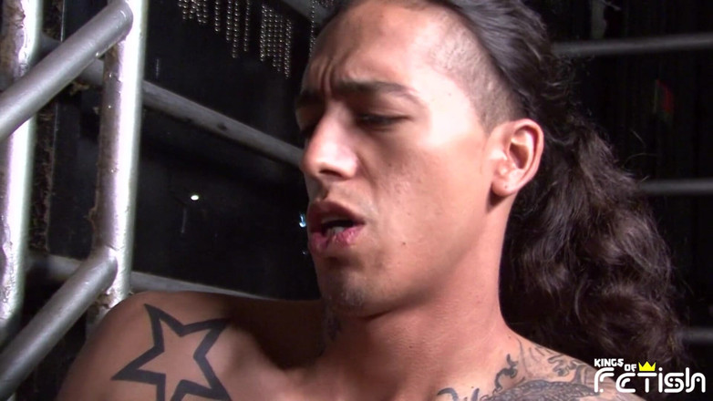 Gay Diaries: Tattooed dude and his friend get their cocks sucked by...