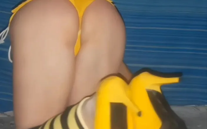 Lizzaali: Yellow Shorts with Black and Yellow Stockings Teaser