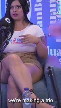 Antonella Jones, MILF aux gros seins naturels, se tape une grosse bite noire dans un podcast sexy