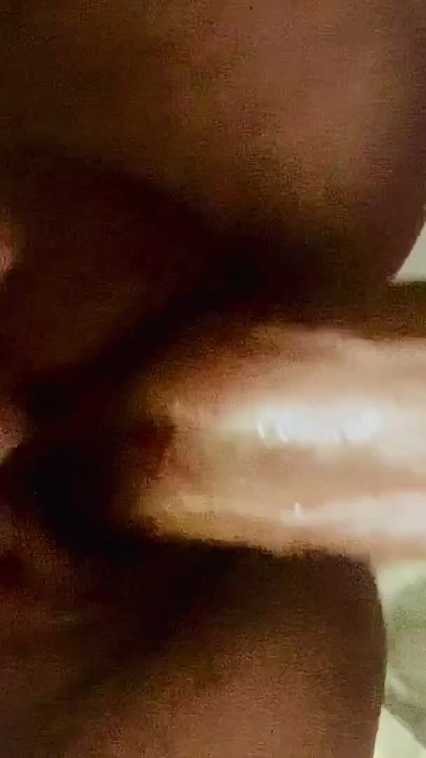 I Love Bouncing on My Big Dildo (Crystal)