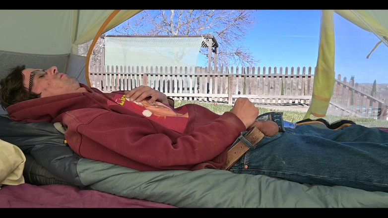 Joe Iandola: 텐트에서