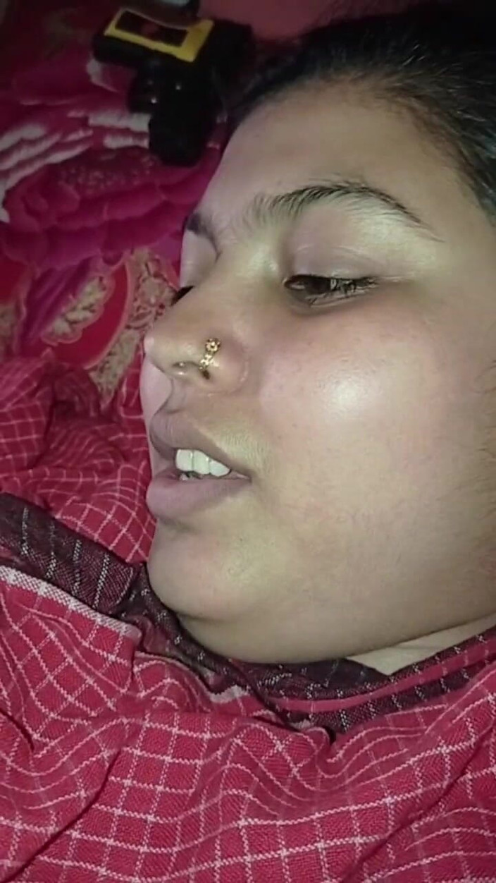 Desi Video BD: Newly Married Couple's Cute Caring Husband Wife Love