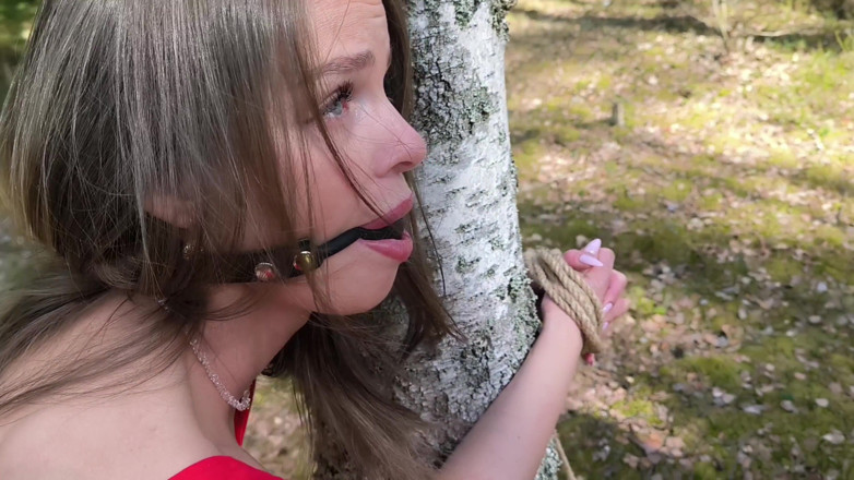 S-Wife Katy: This Slut's Husband Tied Her to a Tree for Cheating,...