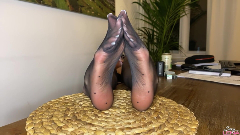 Goddess Lena: Nylon Wxxen Sl-final