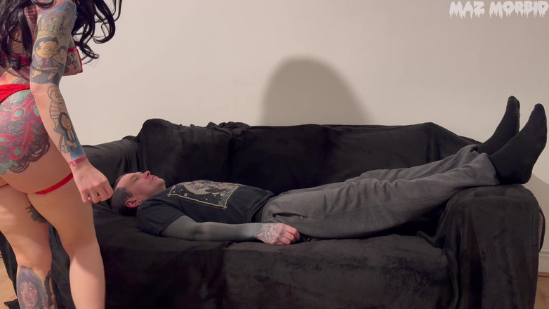 KinkyFemdomTV: Ignorata sotto il suo culo patricia la padrona 4K ft