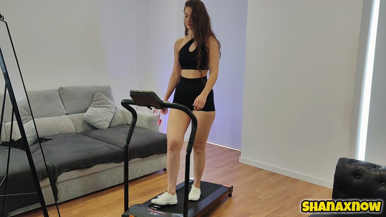 Shanaxnow: Yeni koşu bandı spor salonu kıyafetimde tam vücut yürüyüşü fitness...