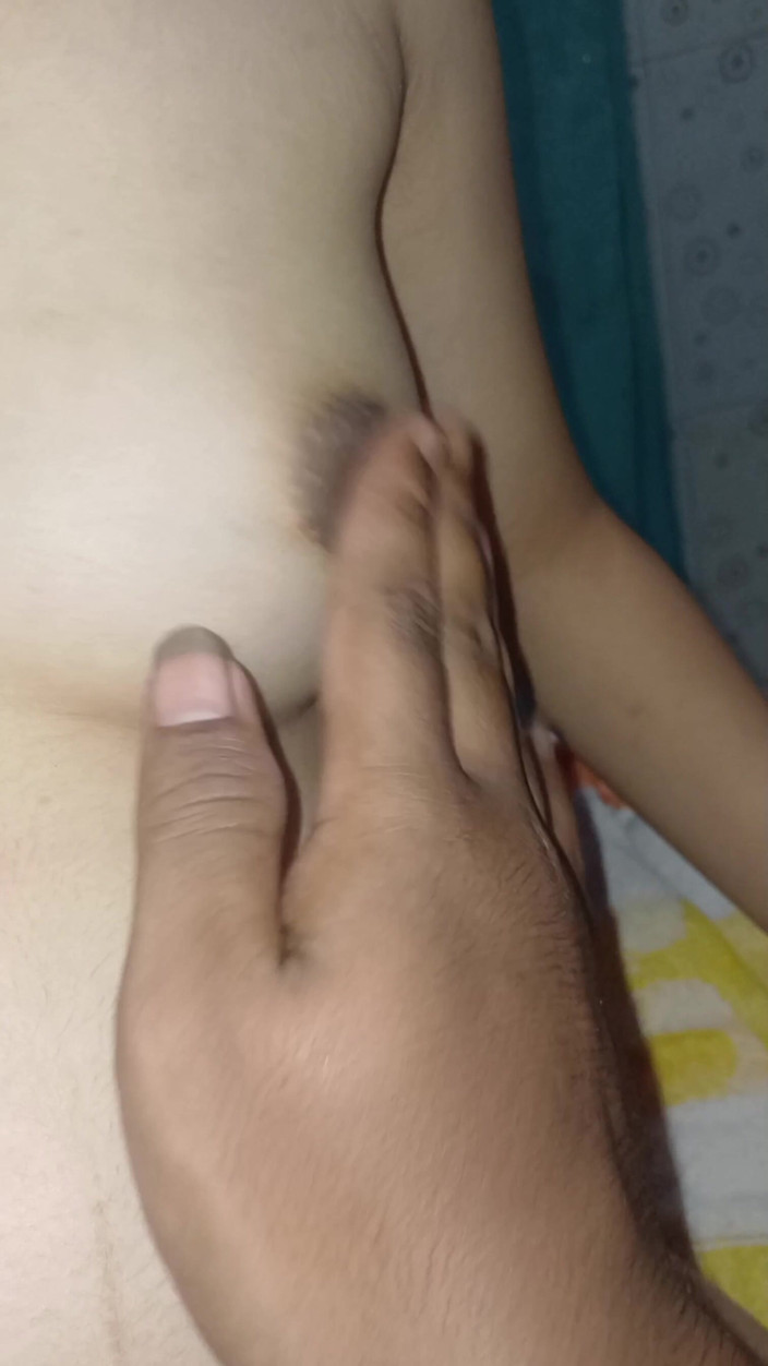 Theresia Nirvana: Moje 18letá přítelkyně to má tak ráda, že lahodně vzdychá