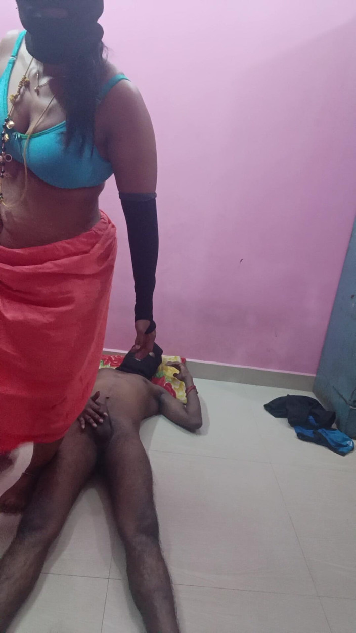 Reshmahotever: Tamil esposa fazendo 69 e foda em pé