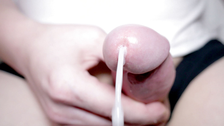 Cum no hands: 大头美丽的鸡巴特写，射精特写大量精液，男性高潮