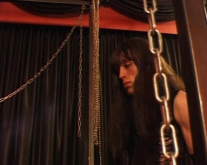 Videos Francaises: Kinyk Fransız dominantlar bdsm eyleminde bu zavallı erkek hizmetçiyi paylaşıyor