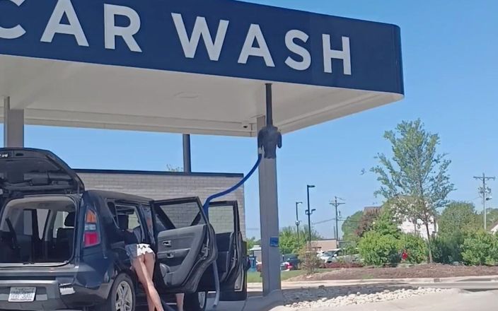 Haybabe84: Haybabe at the Carwash