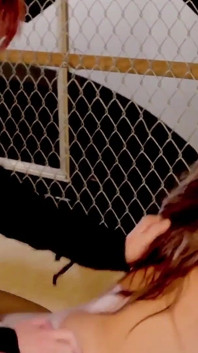 Cinta lesbian antara Lily Cade dan Ashlynn Leigh dua remaja dengan bulu tebal pada pepek mereka suka teruja dengan strap-on